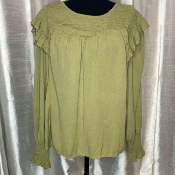 Sage Green Women’s Large Crinkle Long Sleeve Viscose Ruffled Top - Picture 1 of 8